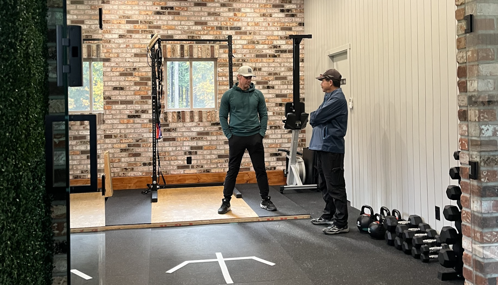 Matt Evans coaching a golfer at Iron Link Performance, Cultus Lake Golf Club